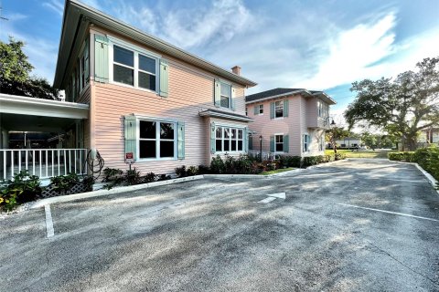 Купить коммерческую недвижимость в Делрей-Бич, Флорида № 810612 - фото 25