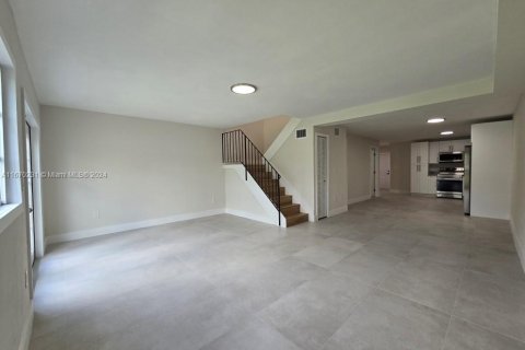 Touwnhouse à vendre à Miami, Floride: 3 chambres, 115.2 m2 № 1391610 - photo 16