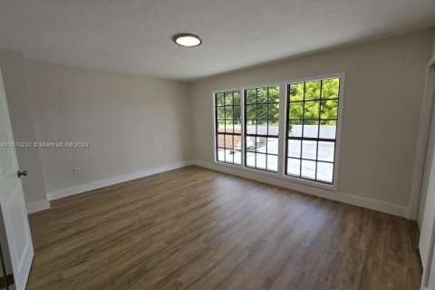 Touwnhouse à vendre à Miami, Floride: 3 chambres, 115.2 m2 № 1391610 - photo 29