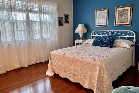 Condo in Coconut Creek, Florida, 2 bedrooms  № 945716 - photo 18