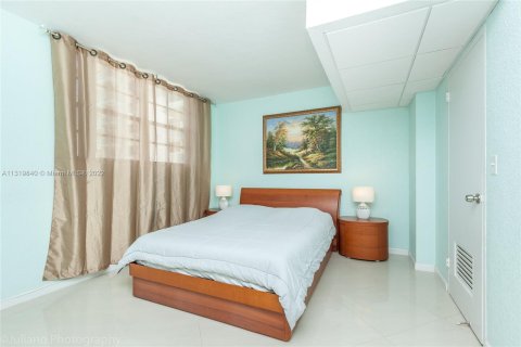 Copropriété à louer à Hollywood, Floride: 1 chambre, 75.44 m2 № 196265 - photo 5