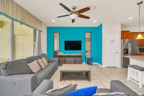 Adosado en venta en Kissimmee, Florida, 5 dormitorios, 210.24 m2 № 1359420 - foto 12