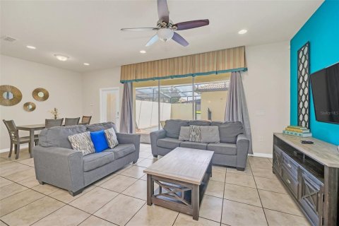 Adosado en venta en Kissimmee, Florida, 5 dormitorios, 210.24 m2 № 1359420 - foto 13