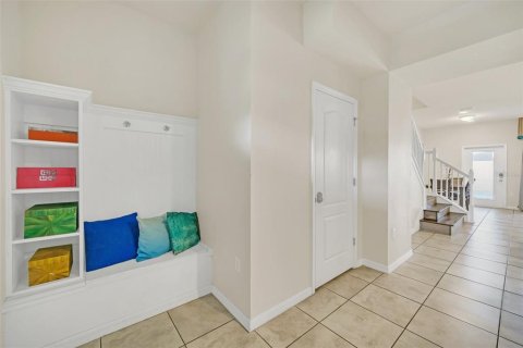 Touwnhouse à vendre à Kissimmee, Floride: 5 chambres, 210.24 m2 № 1359420 - photo 3