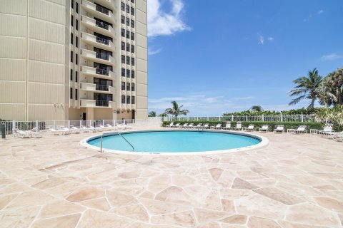 Condo in Riviera Beach, Florida, 2 bedrooms  № 1186525 - photo 4