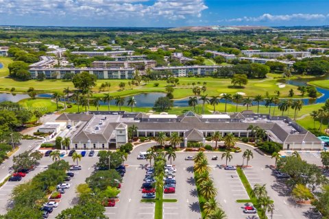 Condo in Coconut Creek, Florida, 2 bedrooms  № 1186104 - photo 27