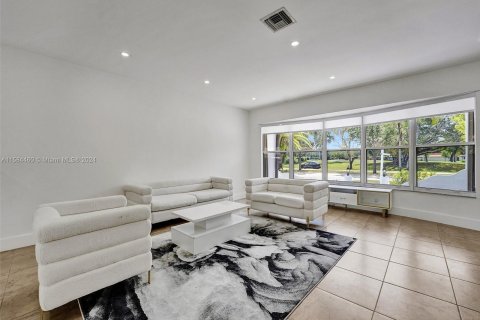 Villa ou maison à vendre à Hollywood, Floride: 3 chambres № 1173045 - photo 19
