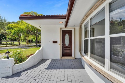 Villa ou maison à vendre à Hollywood, Floride: 3 chambres № 1173045 - photo 7