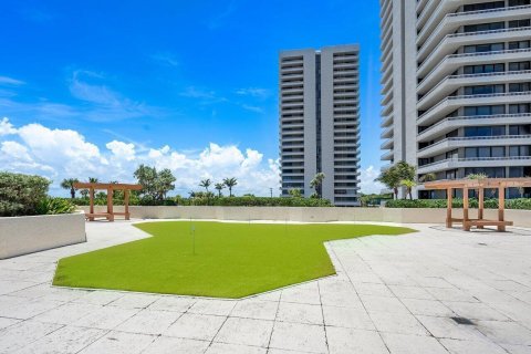 Condominio en venta en Riviera Beach, Florida, 2 dormitorios, 133.31 m2 № 1100095 - foto 11