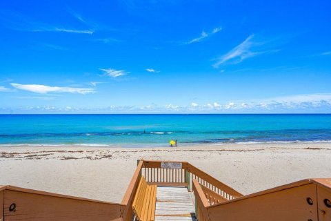 Condominio en venta en Riviera Beach, Florida, 2 dormitorios, 133.31 m2 № 1100095 - foto 9