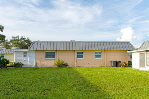 Copropriété à vendre à New Port Richey, Floride: 2 chambres, 91.42 m2 № 1324296 - photo 9