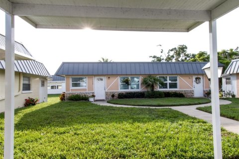 Copropriété à vendre à New Port Richey, Floride: 2 chambres, 91.42 m2 № 1324296 - photo 4