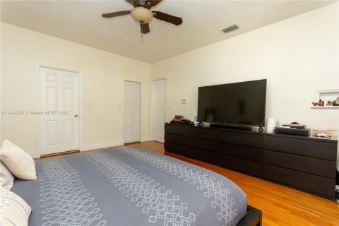Casa en venta en Homestead, Florida, 4 dormitorios, 244.7 m2 № 666374 - foto 21