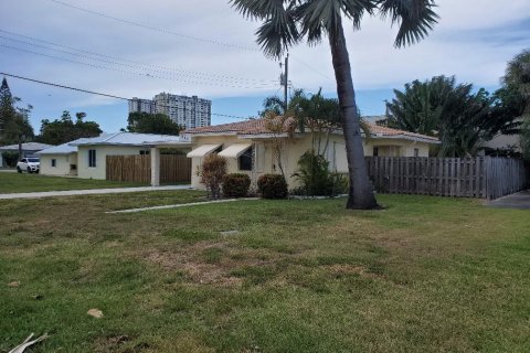 Villa ou maison à vendre à Pompano Beach, Floride: 2 chambres № 52683 - photo 2
