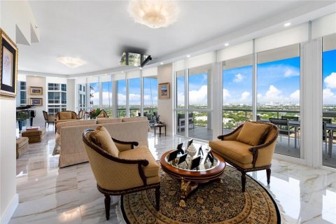 Condominio en venta en Fort Lauderdale, Florida, 3 dormitorios, 303.79 m2 № 52680 - foto 16