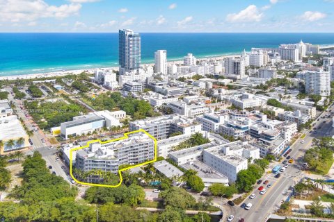 Condominio en venta en Miami Beach, Florida, 2 dormitorios, 119.66 m2 № 998229 - foto 30