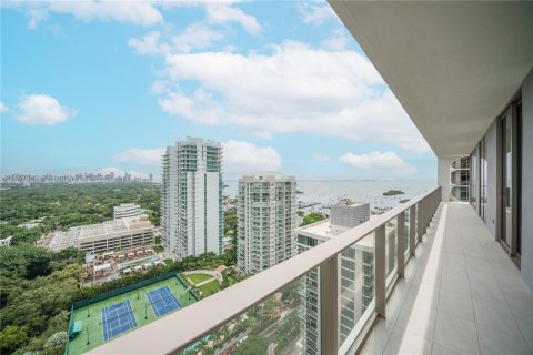 Condo in Miami, Florida, 3 bedrooms  № 1381737 - photo 27