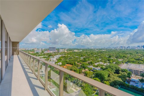 Condo in Miami, Florida, 3 bedrooms  № 1381737 - photo 28