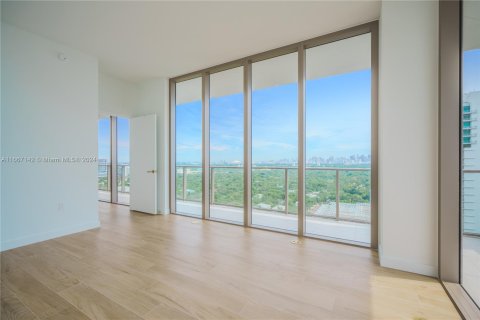 Condo in Miami, Florida, 3 bedrooms  № 1381737 - photo 12