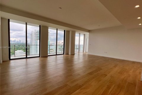 Condo in Miami, Florida, 3 bedrooms  № 1381737 - photo 9