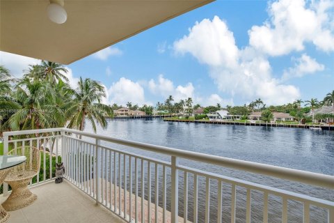 Copropriété à vendre à Pompano Beach, Floride: 2 chambres, 102.38 m2 № 1328217 - photo 25