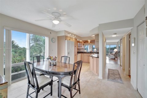 Condo in Pompano Beach, Florida, 2 bedrooms  № 1328217 - photo 7