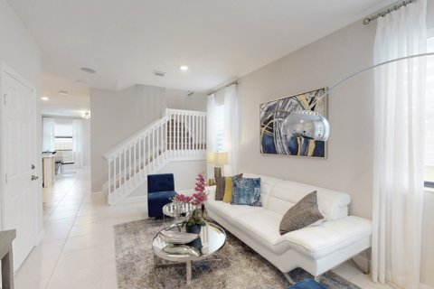 Adosado en venta en Pembroke Pines, Florida, 4 dormitorios, 170 m2 № 32492 - foto 3