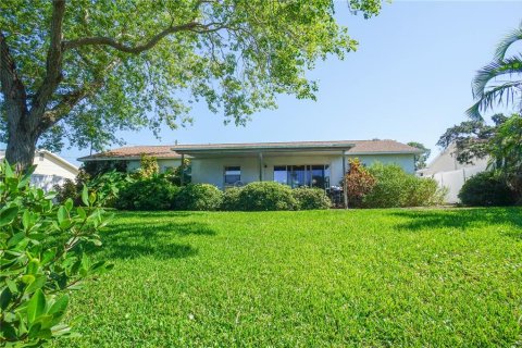 Villa ou maison à louer à Saint Petersburg, Floride: 3 chambres, 118.45 m2 № 1386418 - photo 29