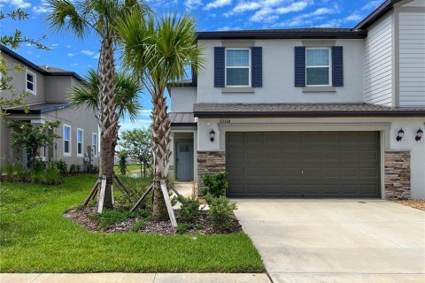 Touwnhouse à louer à San Antonio, Floride: 3 chambres, 167.32 m2 № 1386362 - photo 1