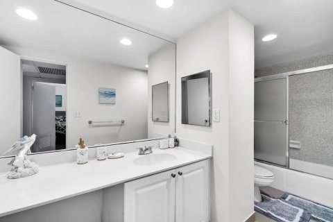 Condo in Hollywood, Florida, 2 bedrooms  № 1116855 - photo 6