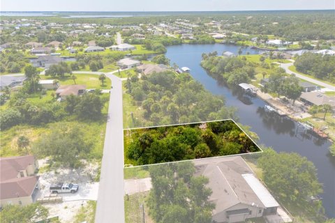 Terreno en venta en Port Charlotte, Florida № 1317905 - foto 8