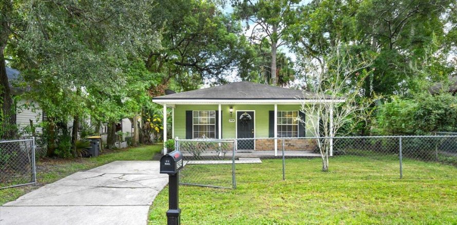 House in Jacksonville, Florida 3 bedrooms, 94.76 sq.m. № 812461