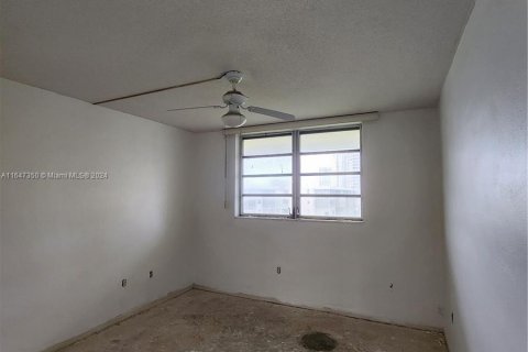 Copropriété à vendre à Aventura, Floride: 1 chambre, 71.35 m2 № 1330392 - photo 9