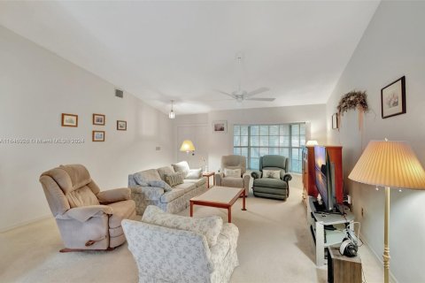 Casa en venta en Miami, Florida, 3 dormitorios, 181.62 m2 № 1330479 - foto 4