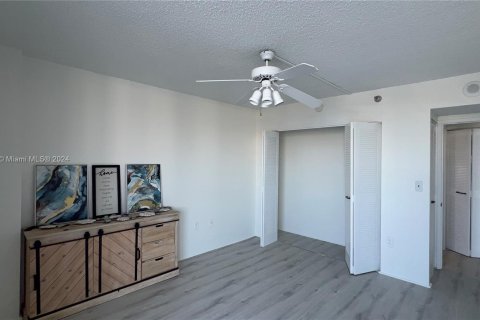 Copropriété à vendre à Aventura, Floride: 2 chambres, 106.47 m2 № 1330430 - photo 13