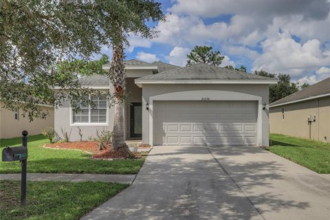 House in Tampa, Florida 3 bedrooms, 181.81 sq.m. № 1394079 - photo 4