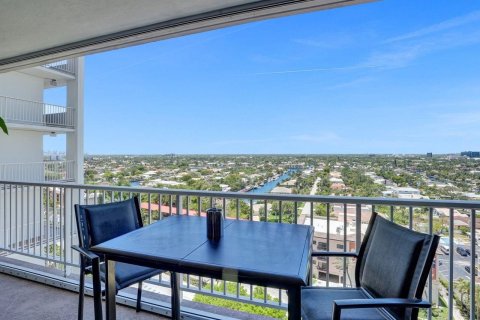 Condo in Fort Lauderdale, Florida, 2 bedrooms  № 1186889 - photo 13