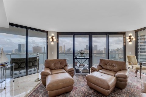 Condo in Aventura, Florida, 4 bedrooms  № 876371 - photo 11