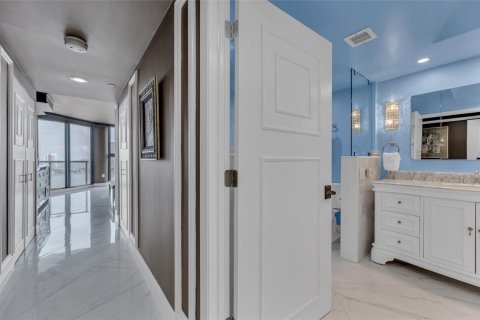 Condo in Aventura, Florida, 4 bedrooms  № 876371 - photo 19