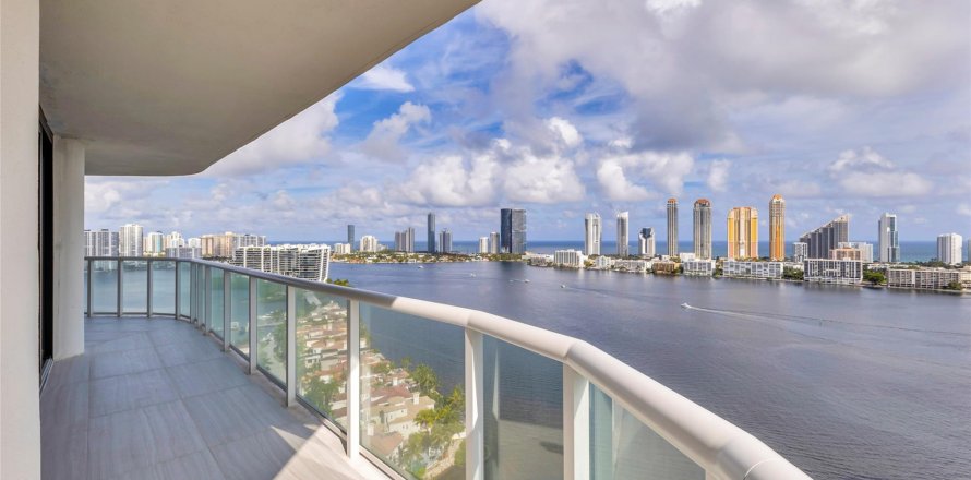 Condo in Aventura, Florida, 4 bedrooms  № 876371