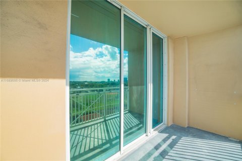 Condominio en venta en Miami, Florida, 2 dormitorios, 99.59 m2 № 1431470 - foto 30