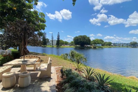 Condo in Deerfield Beach, Florida, 1 bedroom  № 1210324 - photo 3