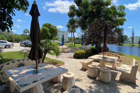 Condominio en venta en Deerfield Beach, Florida, 1 dormitorio, 69.21 m2 № 1210324 - foto 16