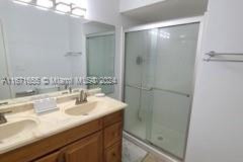 Townhouse in Plantation, Florida 4 bedrooms, 187.66 sq.m. № 1395153 - photo 23