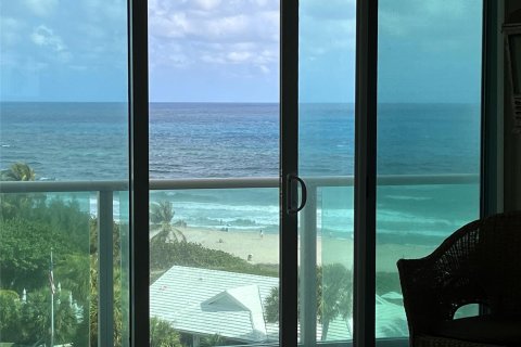 Condo in Deerfield Beach, Florida, 1 bedroom  № 952392 - photo 16