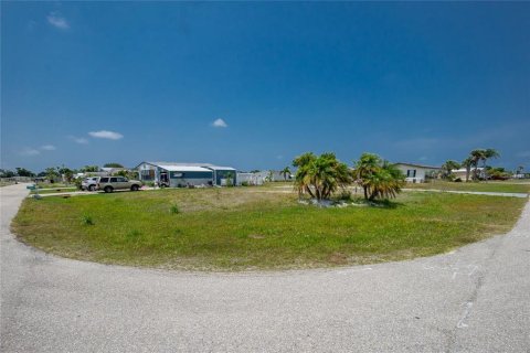 Terreno en venta en Englewood, Florida № 1196778 - foto 4