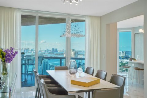 Condo in Miami Beach, Florida, 3 bedrooms  № 174231 - photo 20