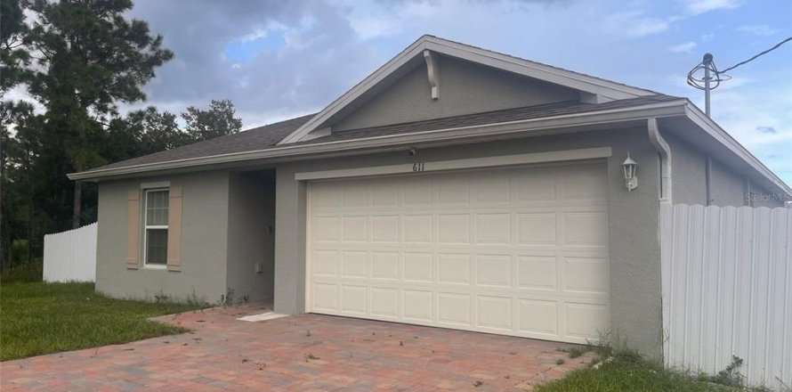 House in Lehigh Acres, Florida 4 bedrooms, 139.26 sq.m. № 1370231