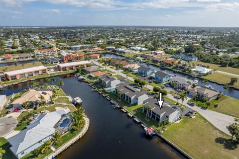 Copropriété à vendre à Punta Gorda, Floride: 2 chambres, 101.17 m2 № 950515 - photo 3