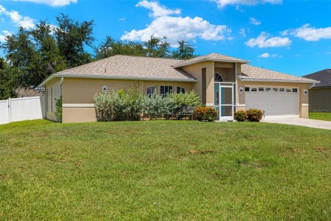 House in Cape Coral, Florida 3 bedrooms, 146.6 sq.m. № 1301990 - photo 2